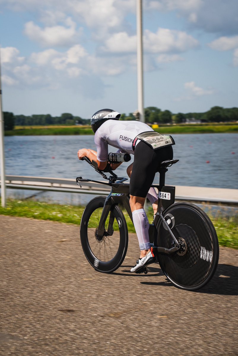 Mitchell deJong tweet media