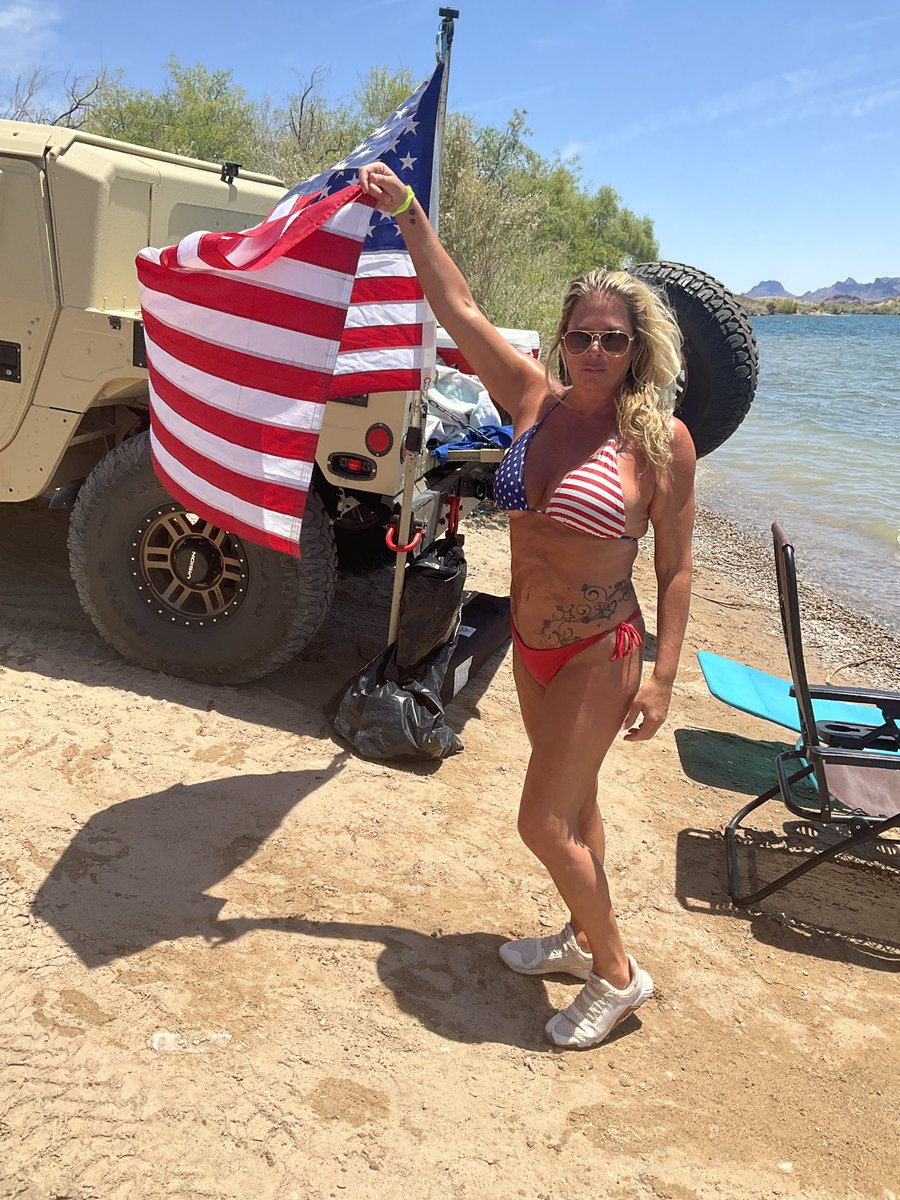 Content from nikkilynnerotic