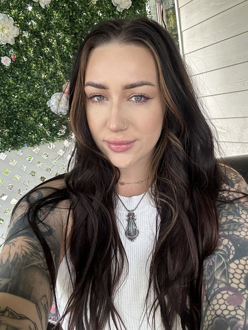 Happy Hump Day! https://t.co/QzcmaoUYUB