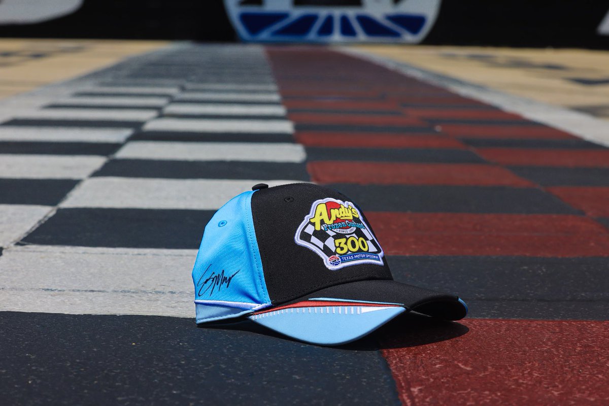 TXMotorSpeedway's tweet photo. Happy birthday to our #AndysFrozenCustard300 winner @sam_mayer_ !🎂

We’re celebrating by giving away a signed Sam Mayer hat! Retweet for your chance to win 🙌
*must be following @TXMotorSpeedway https://t.co/g9djUDVQT3