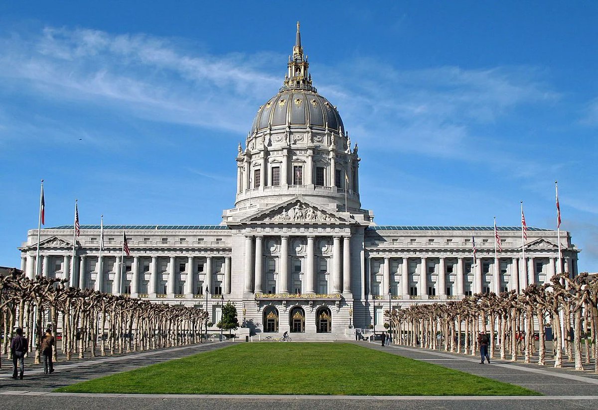 lsabella0707's tweet photo. San Francisco is a city of unparalleled beauty and diversity, and it feels like being in a unique world. This city is not only home to the Golden Gate Bridge, but also has colorful Victorian buildings and steep streets, making it a worthwhile trip.#allcocks #IFBAP https://t.co/NIWYukxc2b