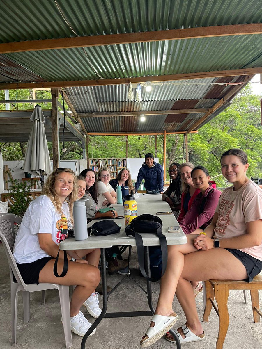 mere_mere_mere's tweet photo. #NHEAroundTheWorld #WeRollDeep

At NHE, our teachers go above, beyond, and out of the country for our kids and families! This awesome group of educators is in Guatemala learning Spanish together at a language school in San Pedro La Laguna! 🇬🇹🥰🚀

#everykideveryday @NHVoyagers https://t.co/SHYXI8T8k6