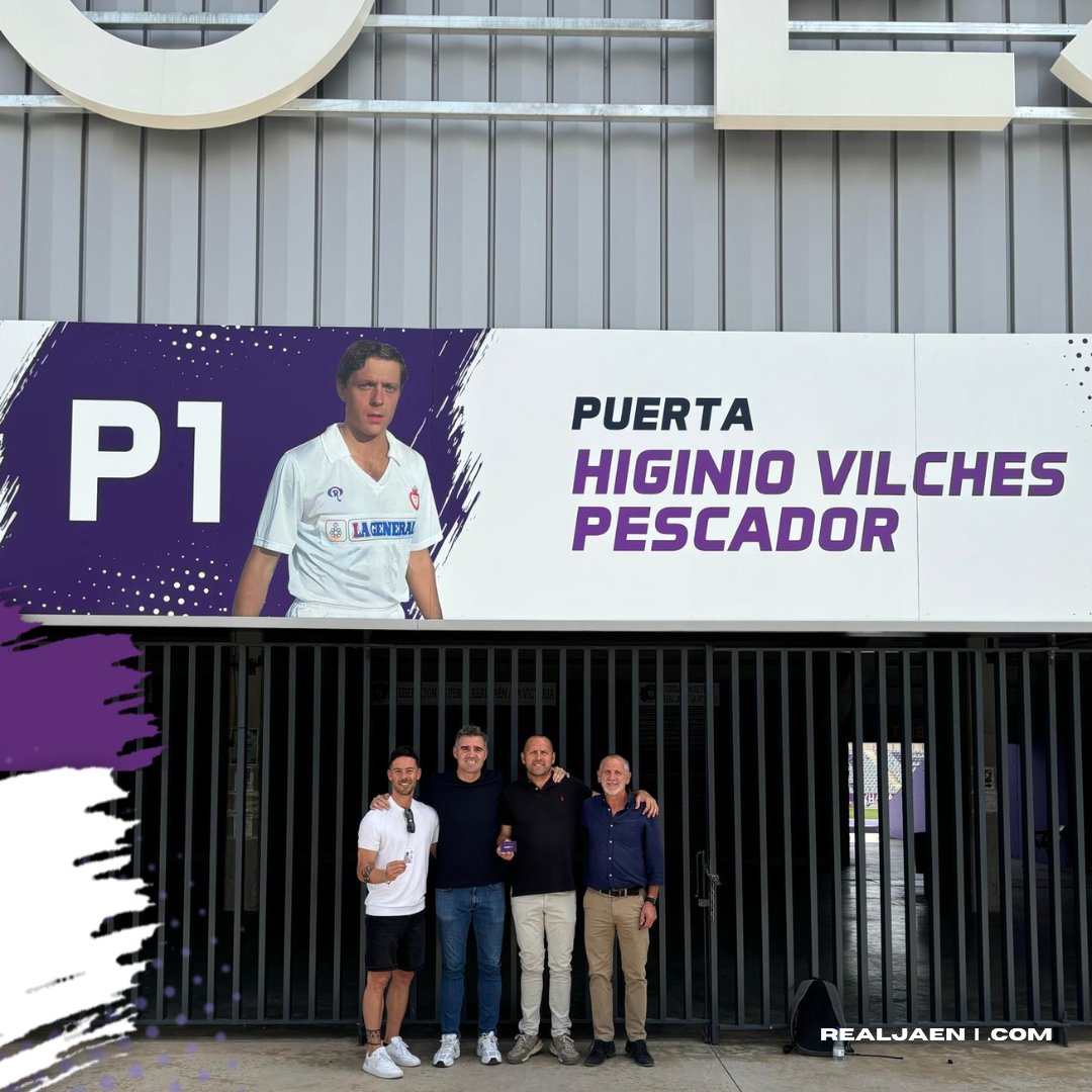 💜 𝗛𝗶𝗴𝗶𝗻𝗶𝗼 𝗩𝗶𝗹𝗰𝗵𝗲𝘀 𝘀𝗶𝗲𝗺𝗽𝗿𝗲 𝗽𝗿𝗲𝘀𝗲𝗻𝘁𝗲.

En la mañana de hoy, su hijo y su hermano, han pasado por la tienda para renovar su abono de esta temporada y seguir apoyando al club un año más. 🙌🏻

#campañaabonados #UnFuturoPorConstruir