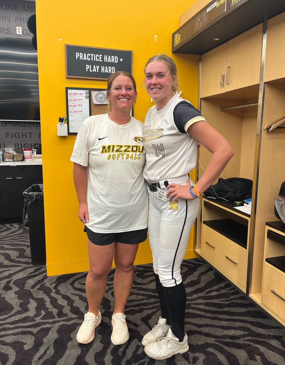 Thank you <a href="/MizzouSoftball/">Mizzou Softball</a> for an incredible camp experience! Huge shoutout to the coaches, staff, and players for the awesome drills and instruction. Getting to see the locker room during the lightning delay was pretty cool! ⚾️🐯 #MizzouSoftball #SoftballCamp  #Learning