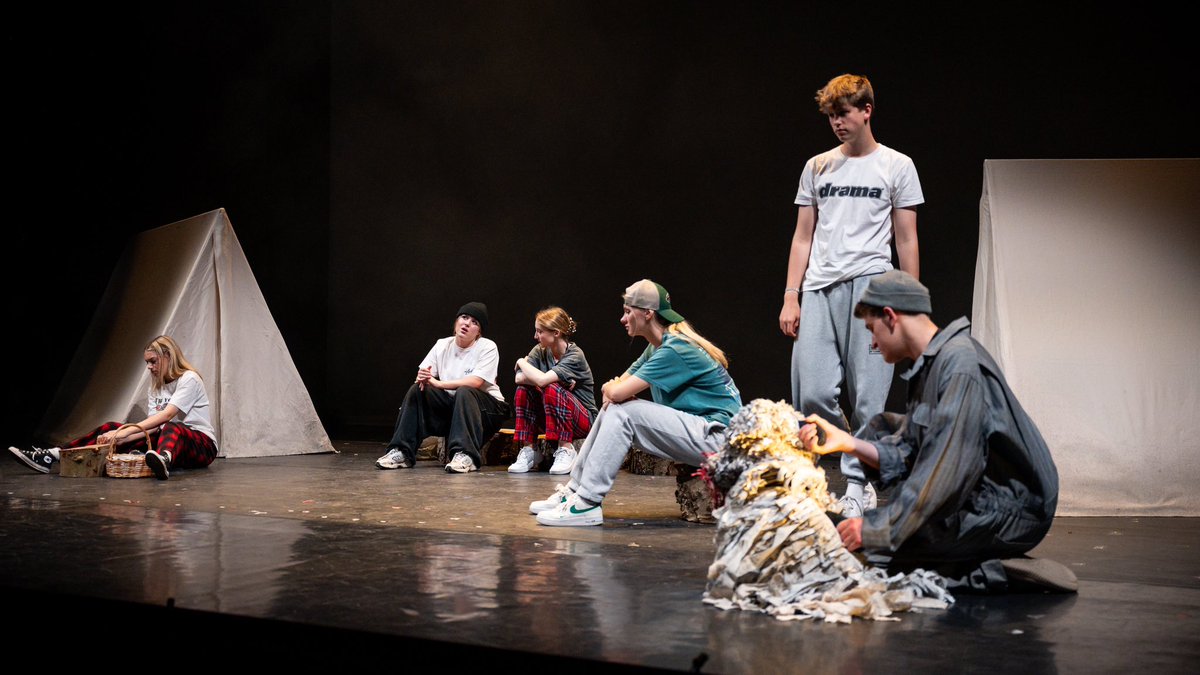 Night two of our festival with the PHENOMENAL Stockton Riverside College and Sir Henry Floyd Grammar School.

SHOUT (Alexis Zegerman) 📢
KISS / MARRY / PUSH OFF CLIFF (Josh Azouz) 💋