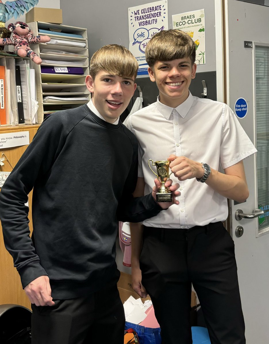 Fantastic work from our new RMPS electives, N5s and Highers who all took part in the end of year scavenger hunt today! #celebratingsuccess #futurephilosophers <a href="/BraesHigh/">Braes High School</a> <a href="/BraesHumanities/">BraesHumanities</a>