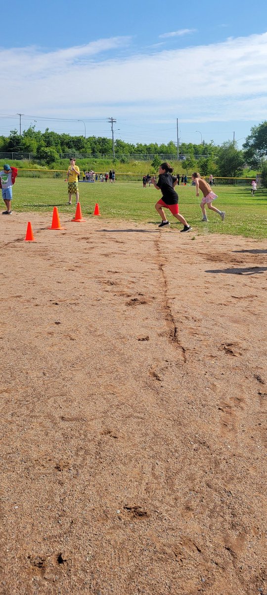 Desiree Trott tweet media