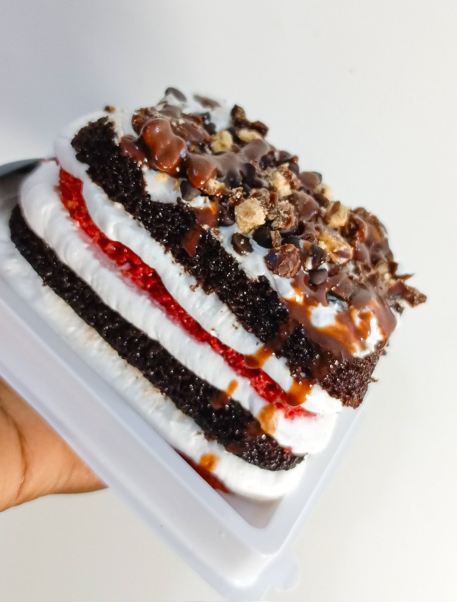Harshabeecakes's tweet photo. @UnclebeeOla Tecno camon20 https://t.co/gotYPsNMwZ