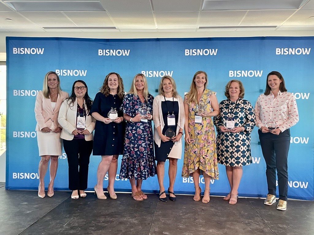 CathyOrquiola's tweet photo. Honored to be named a 2024 Mentor of the Year at the #Denver Women Leading Real Estate awards by @Bisnow! Big thanks to everyone involved – from the incredible honorees and sponsors to the supportive community.

Together, we’re advancing women in CRE.

#WomenInCRE #Leadership https://t.co/bYF1veIS5x