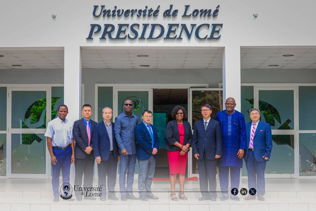 13e conseil d'administration de l'Institut Confucius de <a href="/UniveLomeTg/">Université de Lomé</a>  ce 26/06/2024, présidé par Prof Kafui Kpegba, 2e Vice-présidente de l'#UL. Les bons résultats ouvrent la voie à l'ouverture prochaine d'une agence à <a href="/KaraUniversite/">Université de Kara</a>.
#icultogo 
#KaraUniversite  
#UniveLomeTg