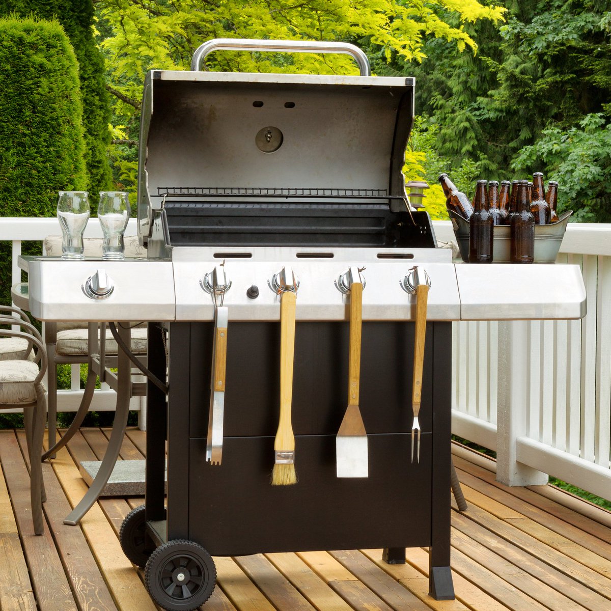 AffluentRoofer's tweet image. This could be you on your new patio or deck, with the help of Affluent Exteriors.  🏡🤠 Get your free estimate. bit.ly/4aYh7dS #PatioRemodel #DeckRemodel #TexasHomes #AffluentExteriors