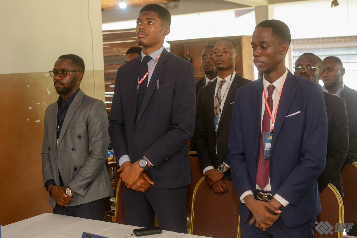 PitchoutI's tweet photo. Un moment historique où nous avons célébré ensemble notre réussite suite à l'arrêt de la Cour Constitutionnelle du 22 Avril.
Un évènement organisé par les Innovateurs de l'Honorable Mbodina Iribi Pierre-Célestin et les Etudiants de la Faculté de Droit de l'Université Révérend Kim https://t.co/QM1HVkJACC
