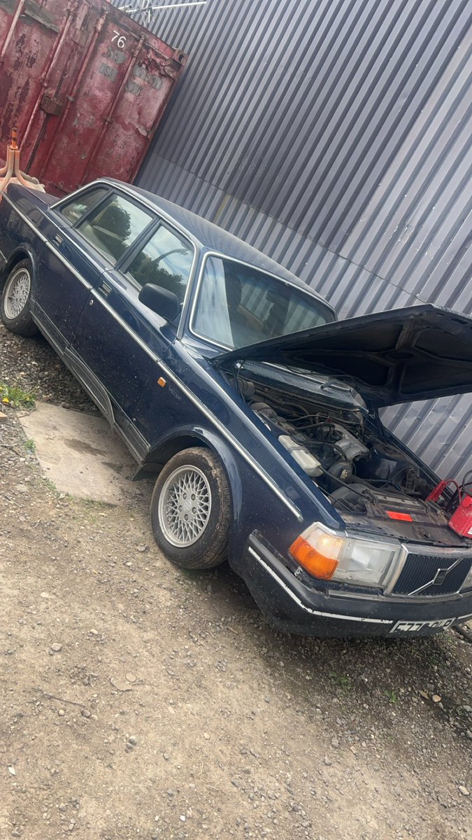 liamstark_'s tweet photo. @joncoupland This one too. Still MOTed just needs a bit of body work TLC and the carpets refitting and cleaning. Runs very well https://t.co/f3tpNCLVYB
