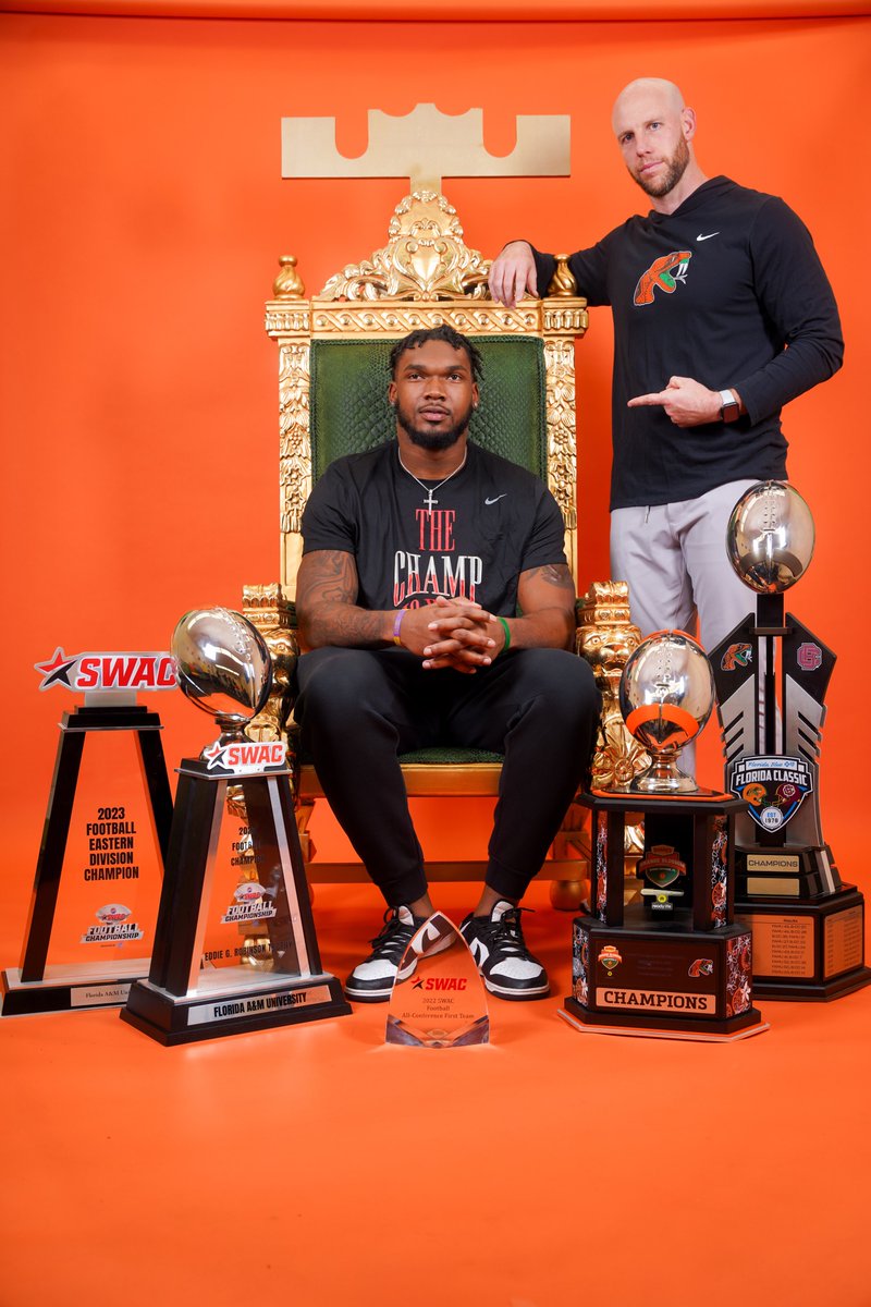 CoachHen501's tweet image. Hey #RattlerNation help me wish a happy birthday to @jgossofficial!! 

You won the Celebration Bowl…and you’re getting old!

Champ+Grandpa=“Champa”