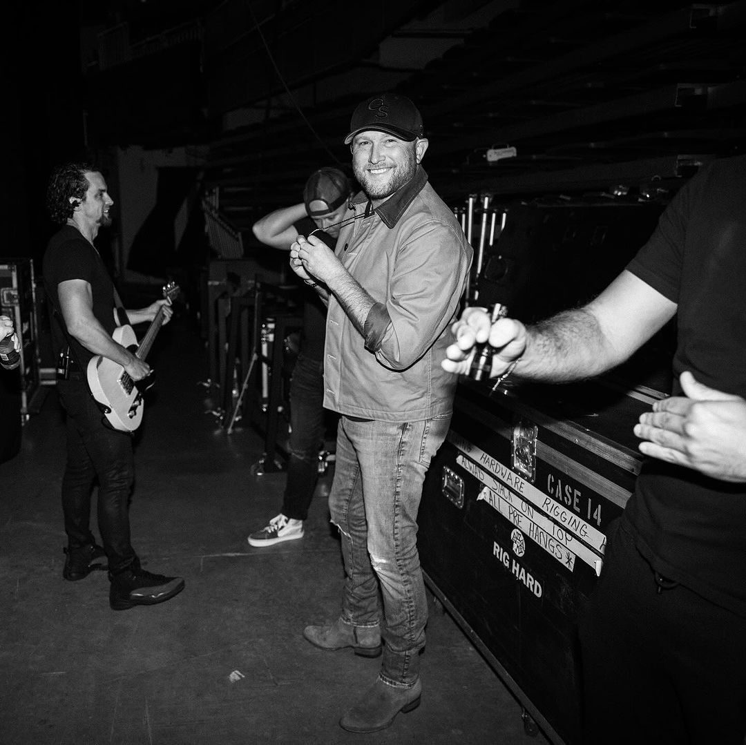 wrnashville's tweet photo. @coleswindell hope youβre #ChillinIt on your birthday! π https://t.co/vLA81G583W