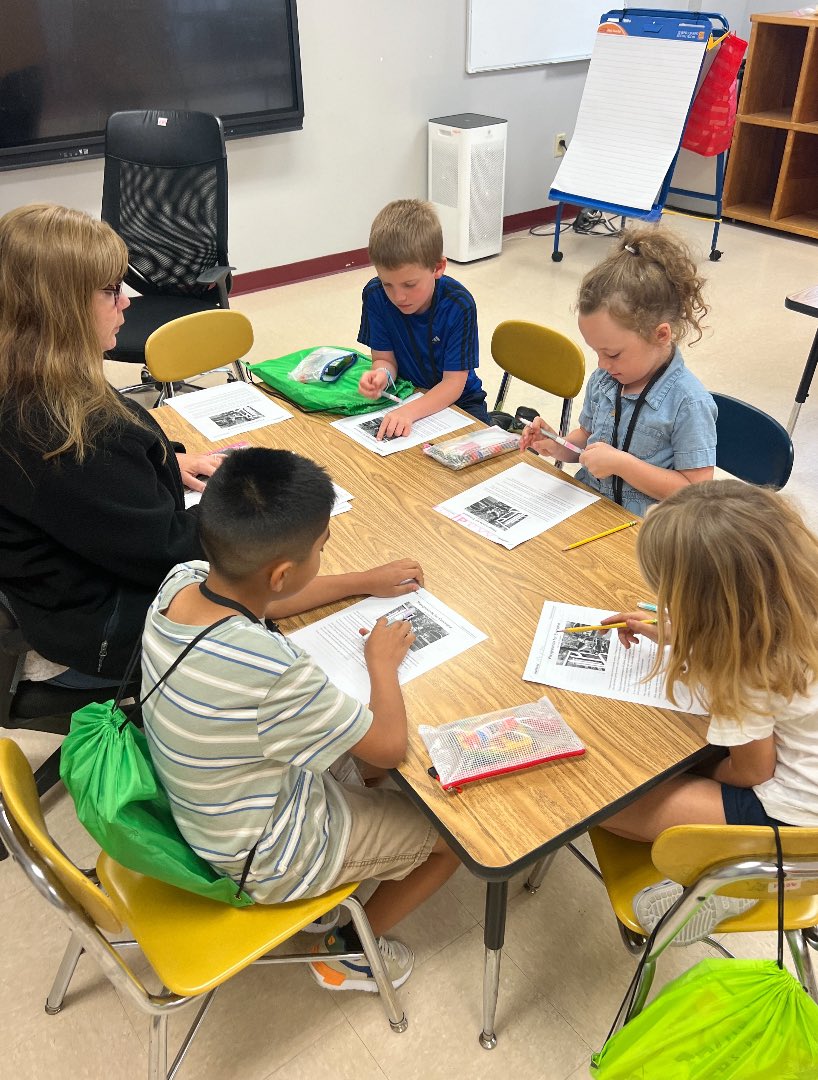 tonia_parrish's tweet photo. East Wake Academyβs students are having a summer adventure at #RtACamp! They also are making growth from end of year benchmarks. ππ@EASTWAKEACADEMY #NCReadLeadSucceed https://t.co/j9MCWatdzR