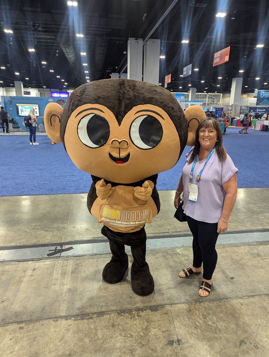 LcLynncastaneda's tweet photo. Enjoying my time with @CodeMonkeySTU at #ISTELive24   If you missed it check them out online. Your students will love it! https://t.co/AJXKpm57GJ