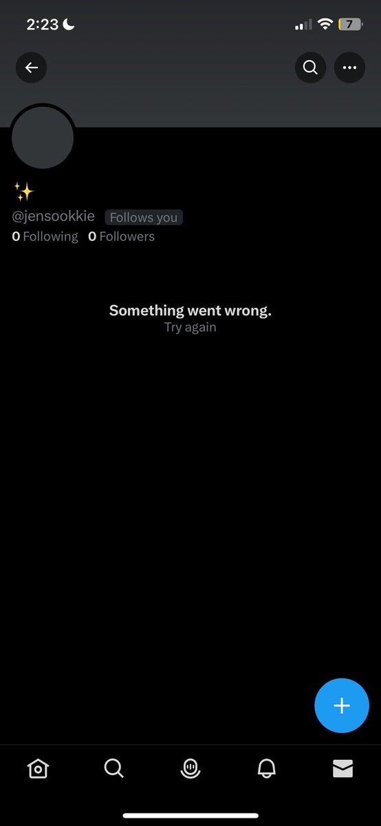 BringArianaepic's tweet photo. I'm so mad me and my friend got scammed by this bitch on Twitter she scammed us out of our mfr bat dragon. She did the alt trick where you make a very similar username. I'm so mad right now.She deactivated I hope she gets karma real bad #adoptme #scammer #megabatdragon #batdragon https://t.co/IgxlaD2Qgv