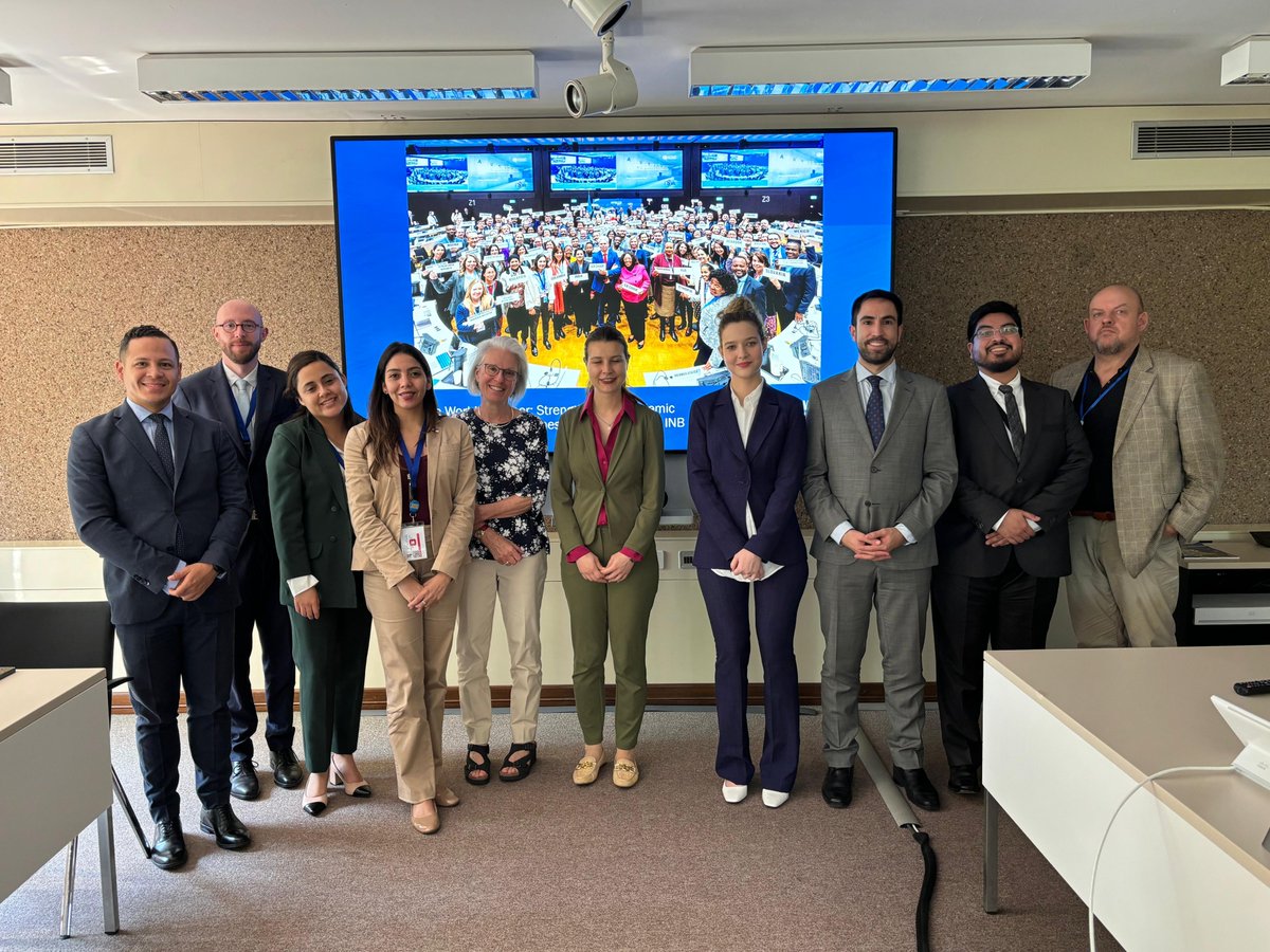 KAS ADELA tweet media