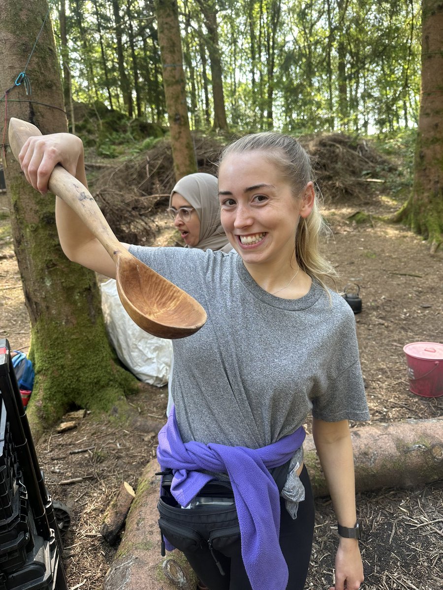 Day 8 of my forest school Training! 🌳🦌What a busy day we have had, we made a fire and then cooked the main for lunch chilli,rice and nachos) 🌶️🍚and then had a lovely afternoon talking part in others forest school sessions. 🌳🍃🔥🪵 looking forward to another busy day tomorrow!
