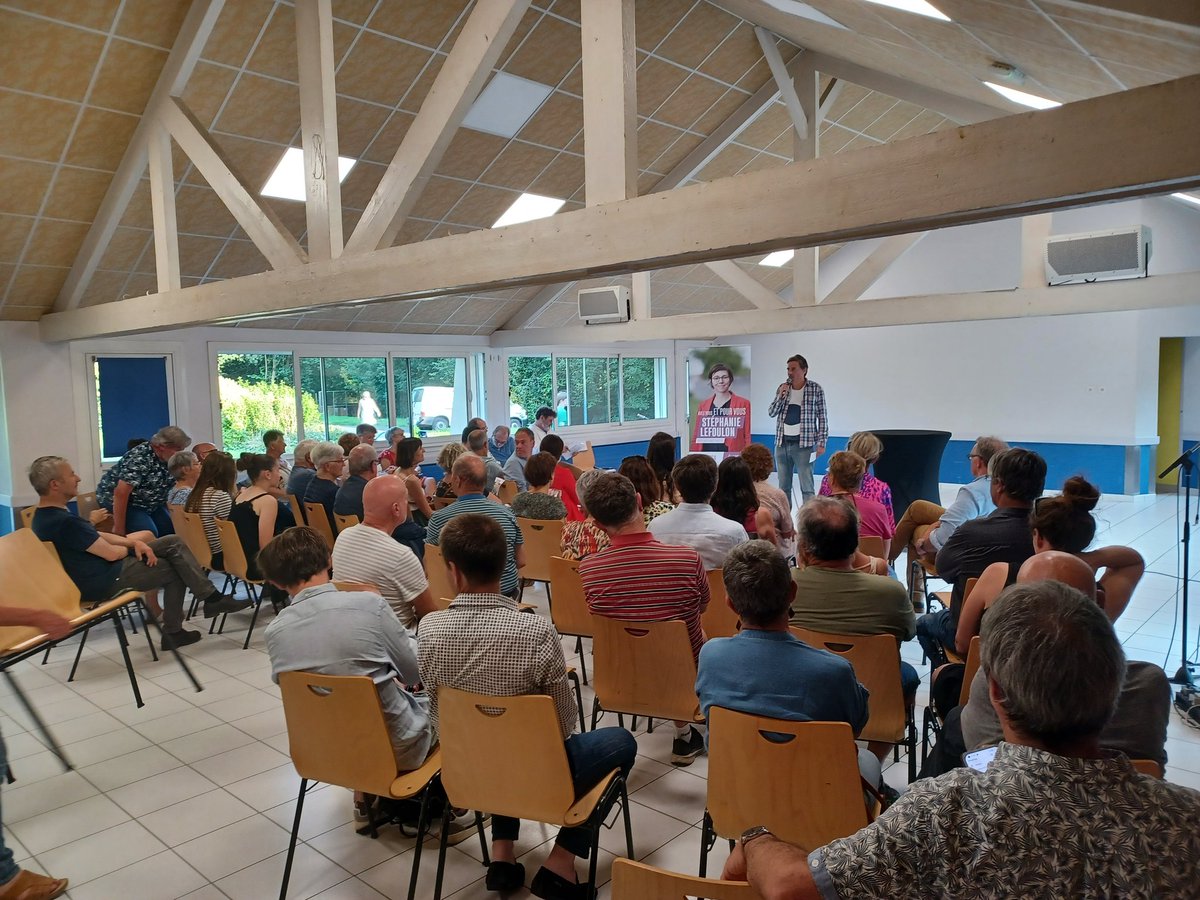 AValpremit's tweet image. Réunion publique de @StephLefoulon à Mayenne ce soir, des intervenants de grande qualité et un discours de notre candidate marquant pour la gauche dans cette circonscription et dans le département. Il reste 48h de campagne avant le 1er tour, tous sur le pont !
