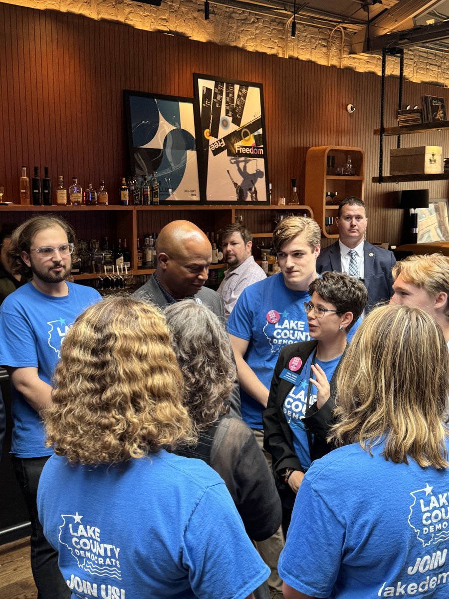 ChrisWelch_JD's tweet photo. I'm proud to support Eric Rinehart for Lake County State's Attorney. Eric understands that our courts need to defend commonsense gun reform and the right to choose. Let's re-elect smart, responsible leaders like @Eric4LakeCounty this November!
#UpLiftIL #RockTheVote https://t.co/ELaUaLSVLL