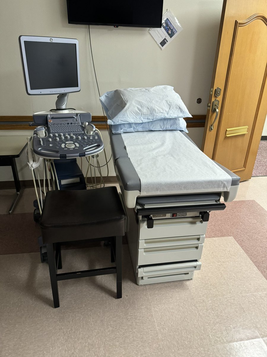 GlassnerKerri's tweet photo. Awesome few days spent learning general abdominal ultrasound to add to my intestinal ultrasound skills! #AHEC #crohns #ulcerativecolitis #ultrasound https://t.co/BgcnVxboko