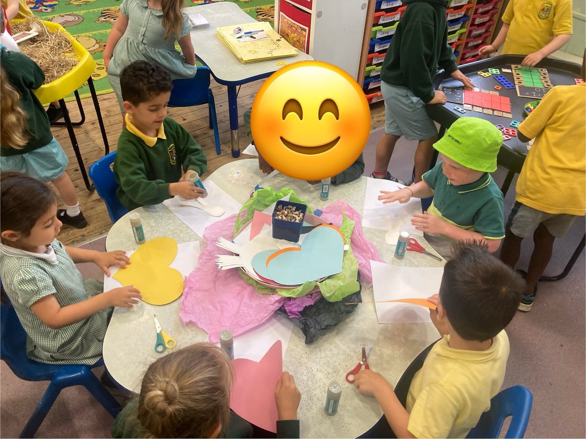 PlasmarlPrimary's tweet photo. Another busy day in @plasreception https://t.co/I0u7FxWxN3