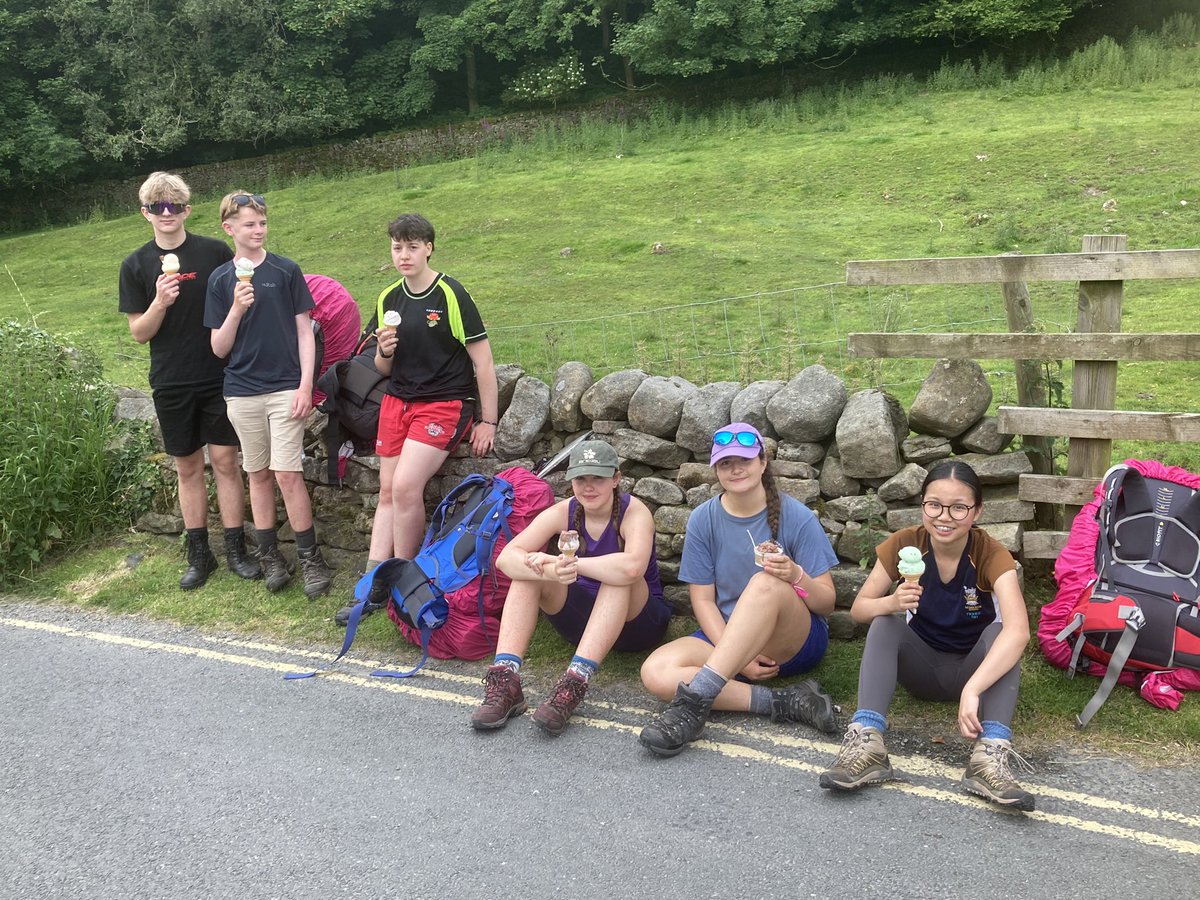 SedberghDofE's tweet photo. Tough walking in the heat for the Silver D of E groups https://t.co/Z02SfXdeyq