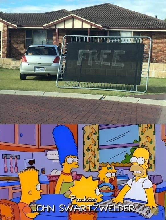 SoySimpsonito's tweet photo. ¡MOCALESTICA! ¡COMASTELICA! https://t.co/ccQuBQ5vC6