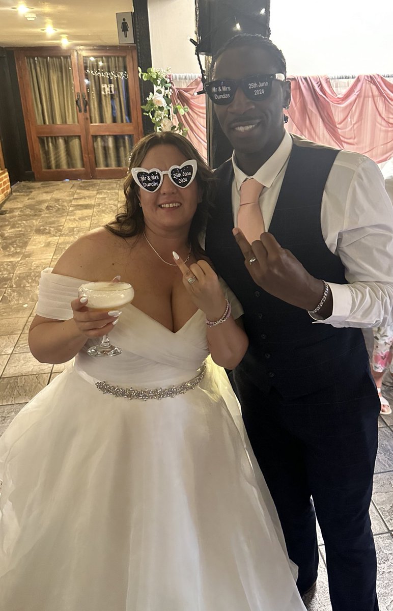 I’m now officially a Mrs Dundas. Had the best day and night <a href="/djdundo/">TheBajanBaggio 🇧🇧 🇱🇨</a> love you ❤️
25/06/25