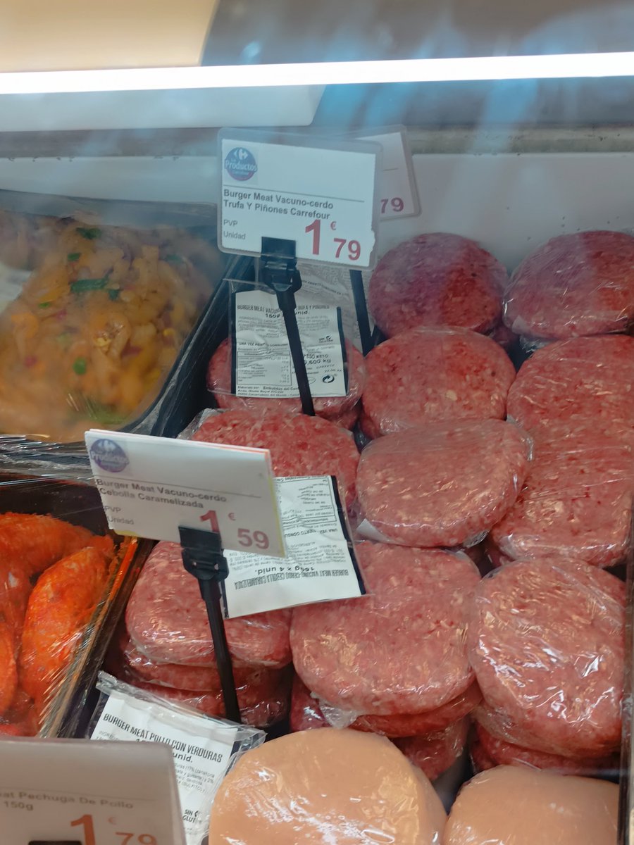 nikversaci's tweet photo. @CarrefourES le sacan partido hasta a las hamburguesas caducadas https://t.co/Gstgxf2tJu