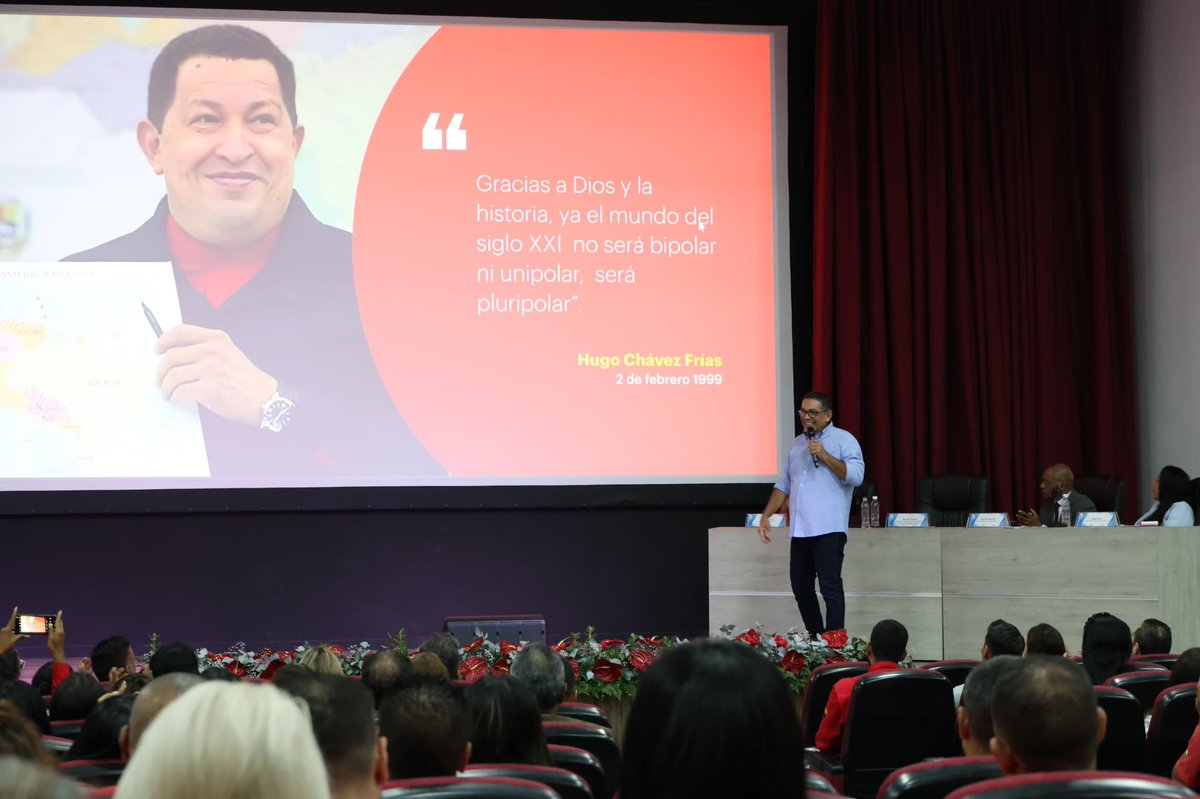 PDVSA's tweet photo. "El bloqueo a Venezuela ha pasado por dañar el corazón de la economía venezolana: PDVSA. Su finalidad era destruir la economía y lograr los objetivos políticos." enfatizó William Castillo. https://t.co/zzfAJJ7967
