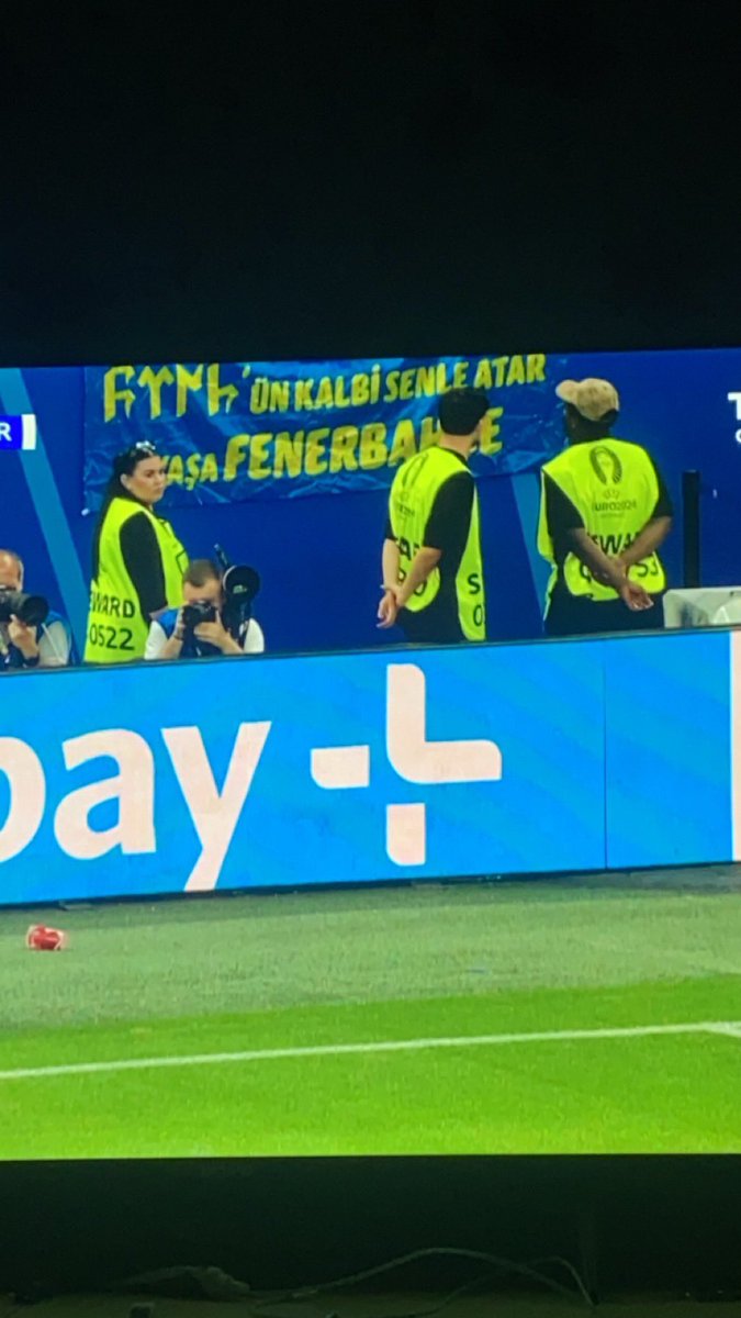 bu maçı verirsek bilin ki bu yüzden  #TURvÇEK