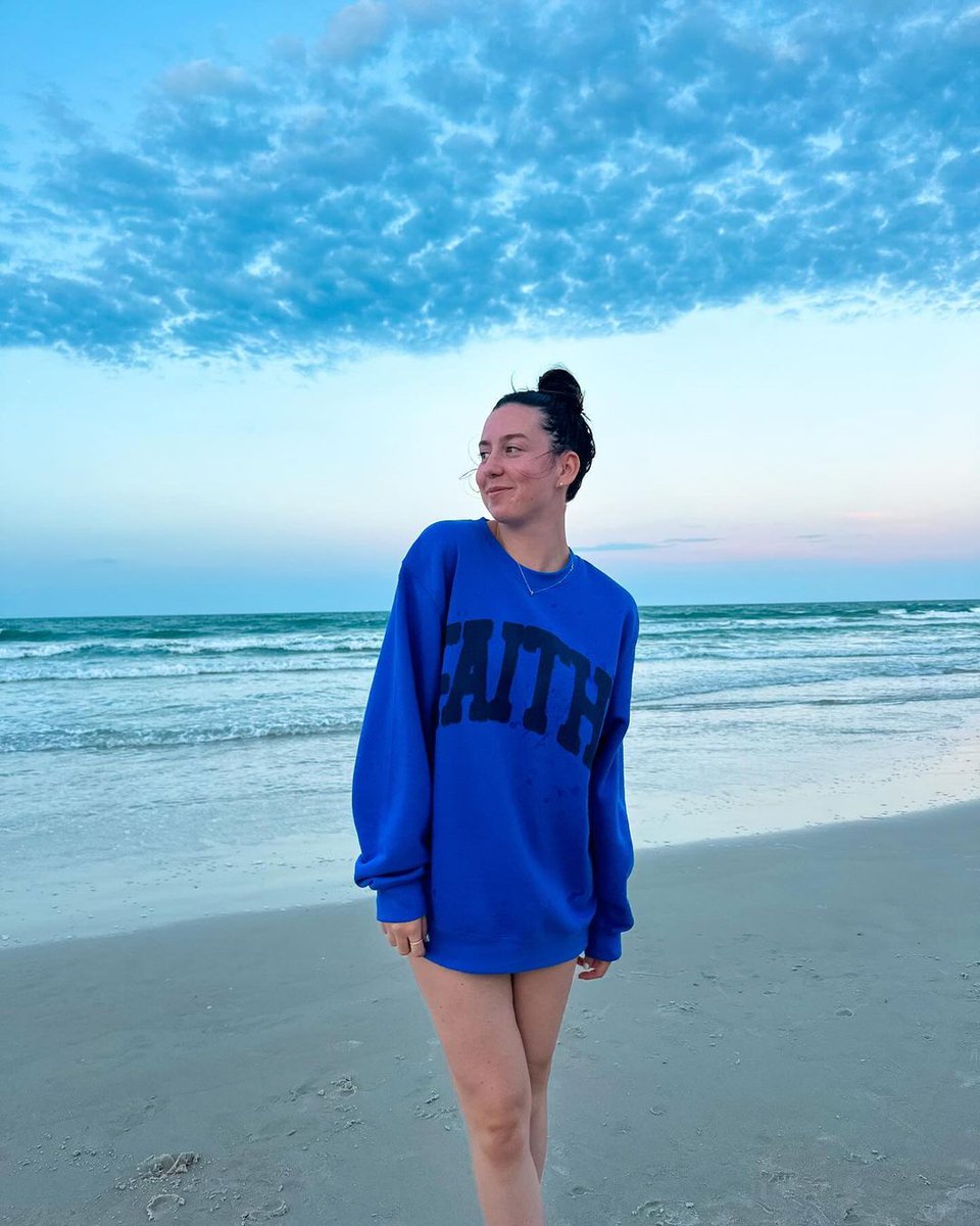 gloapparel's tweet photo. three words. back! in! stock! 💙🐬🌊

📸: @francescaazzo #GLOGetter 

#glo #glogetter #godsloveovercomes #faithbasedbusiness #christiansmallbusiness #faithcommunity #faithfulffriends #christiancommunity #faithfashion

https://t.co/LKfmJNaSqq https://t.co/tJoVfr6o77
