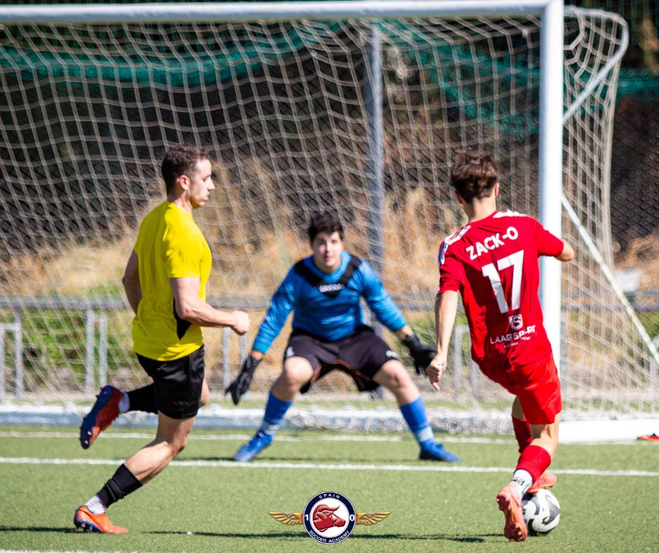 SpainSoccerA's tweet photo. Photos of the match against @AAAACOLSPE Senior¡. Thanks for everything! With this shoot we give a rest, period. One of the best season in Spain Soccer Academy!
#soccer #photomatch #spainsoccer #footballphotography #picoftheday #bestsocceracademyinspain #footballacademy https://t.co/9ociG2GT5Z