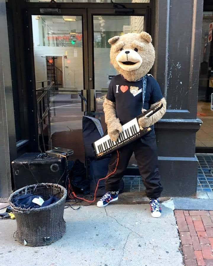 therealKeytarb1's tweet image. I can't get you to stop talking behind my back but I can get you to stop smiling in my face by avoiding you 🎹🐻