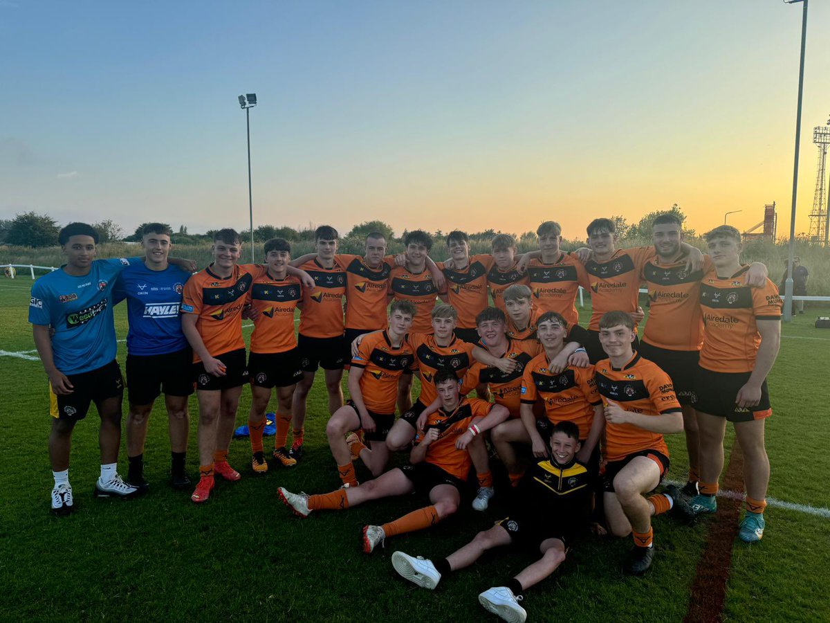 👏 THIS TEAM!

What a night for the Scholars in Hull!

#COYF