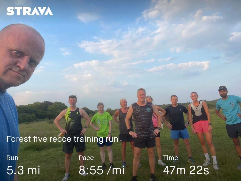 Bennythefish75's tweet photo. Out running with the club doing the clubs #ForestFive recce .  I swear I dont mean to be so moody but trying to concentrate getting everyone in the photo 📸  I forget to smile myself 😃 . @Orion_Harriers @UKRunChat @Strava  @brooksrunning #ukrunchat #running https://t.co/GnzXaT4xJ4