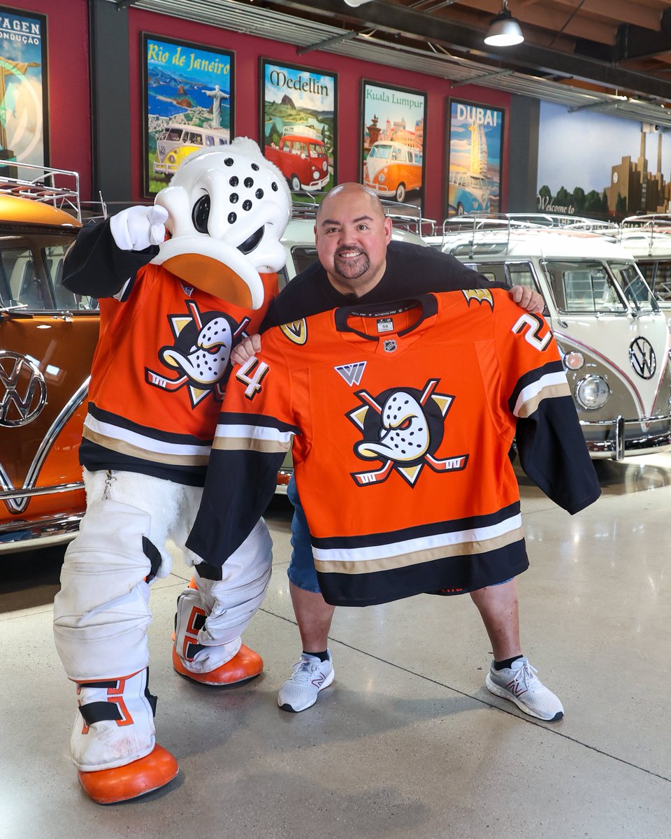 x - Anaheim Ducks tweet media