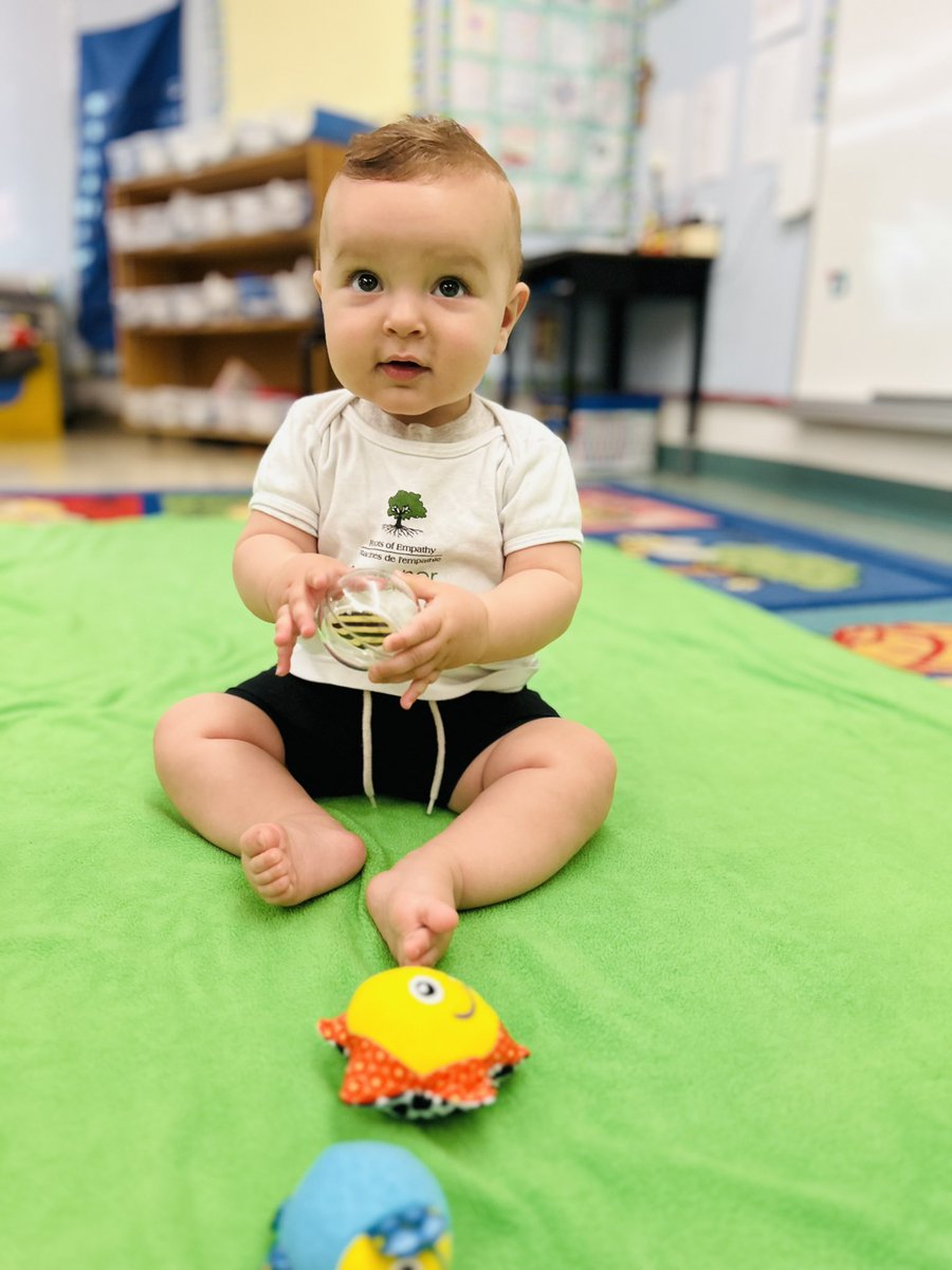 Mrs_SBrito's tweet photo. 💚 Our very last visit with our tiny roots of empathy teacher! Baby Anthony has taught us so much this year! @RootsofEmpathy 💚 https://t.co/BgQuWxe6o9