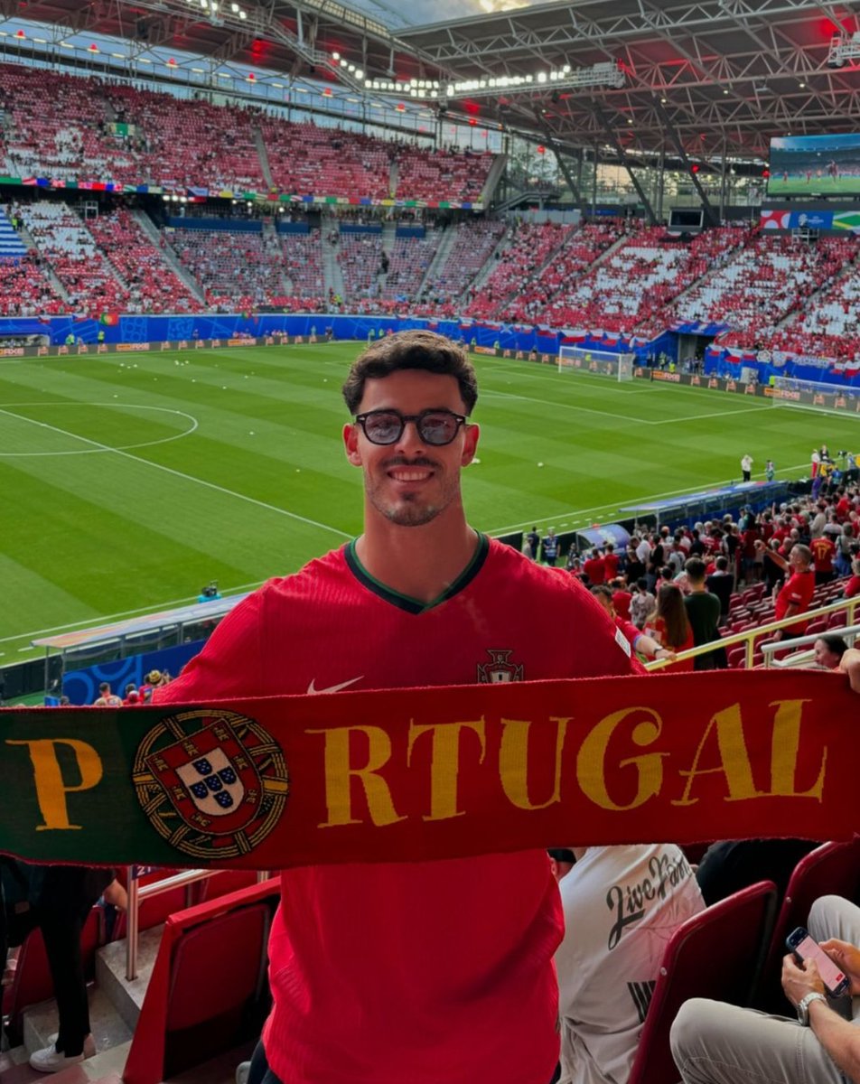 Eu sei quem não enterrava da maneira que o António Silva está a enterrar