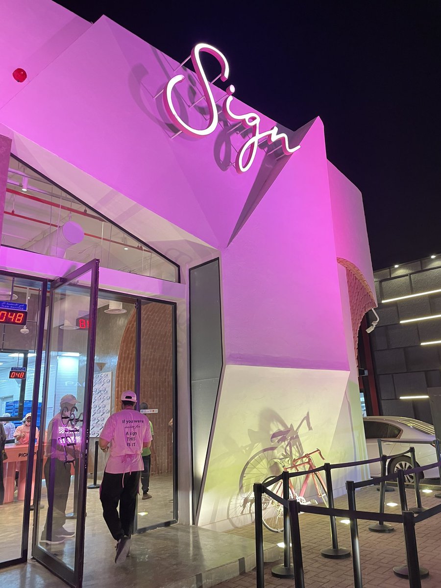 Golden Places tweet media