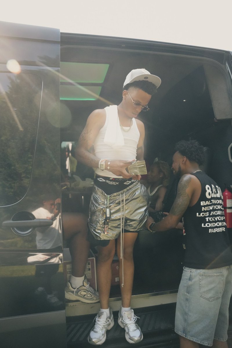 solidyunginn_'s tweet image. #E4M #LLWB #FreeTheGuyz