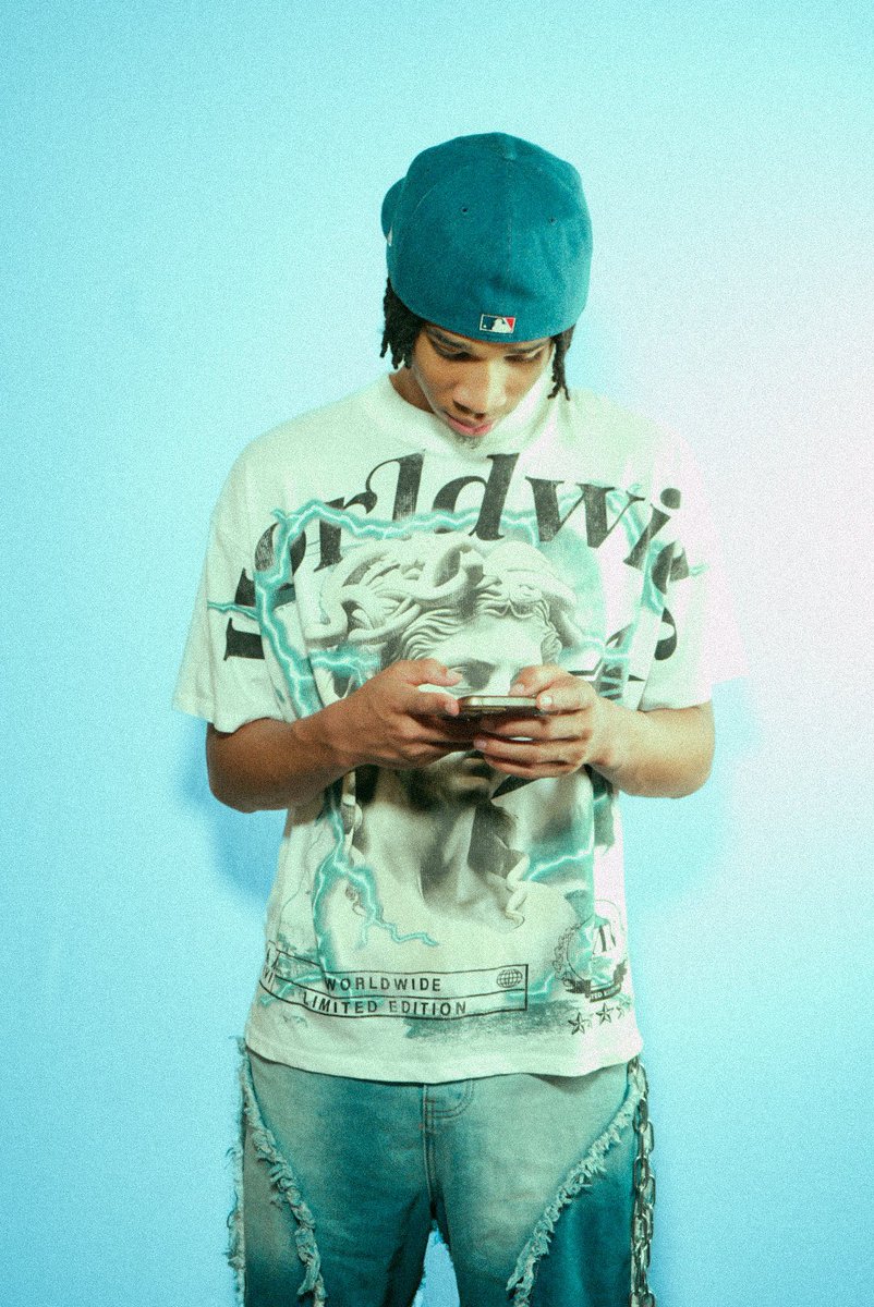 🌊 Rockstar🌊
•
•
•
📸ig: rellshotit_ / derell_harris
#memphisphotographer #content #901photography #explore