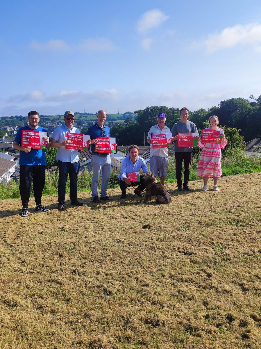 Stephen Kinnock (@skinnock) on Twitter photo What a scorcher in Mid & South Pembrokeshire today! โ๏ธ
3 fantastic sessions, loads of positive feedback on the doorsteps about our hard-working local candidate <a href="/TufnellHenry/">Henry Tufnell MP</a> and really strong support for Labourโs change agenda ๐๐๐ What a scorcher in Mid & South Pembrokeshire today! โ๏ธ
3 fantastic sessions, loads of positive feedback on the doorsteps about our hard-working local candidate <a href="/TufnellHenry/">Henry Tufnell MP</a> and really strong support for Labourโs change agenda ๐๐๐