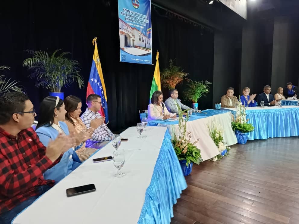 #Ahora Sesión Especial por el Día del Periodista.#26Jun

#ConsejoLegislativoNE
#NicoTieneElSon