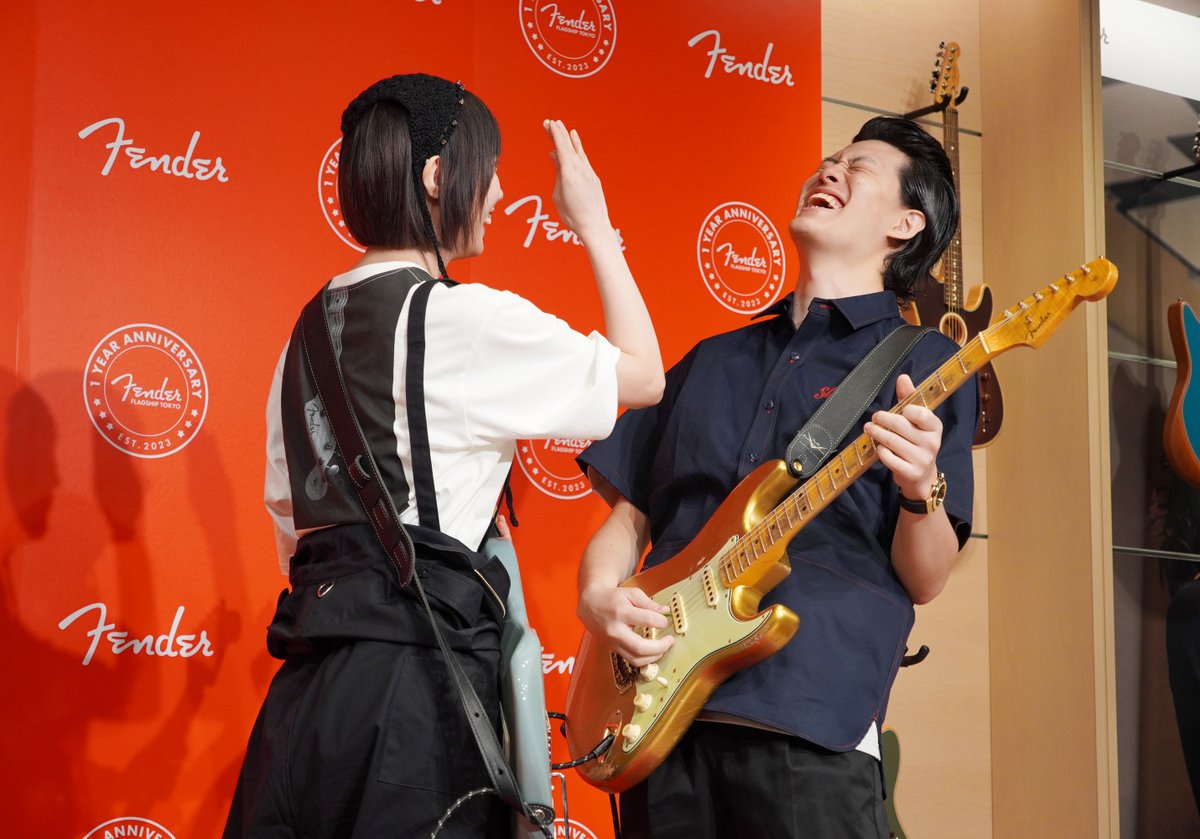 粗品＆あのちゃん「Fender Flagship Tokyo」 1日店長＆副店長に就任