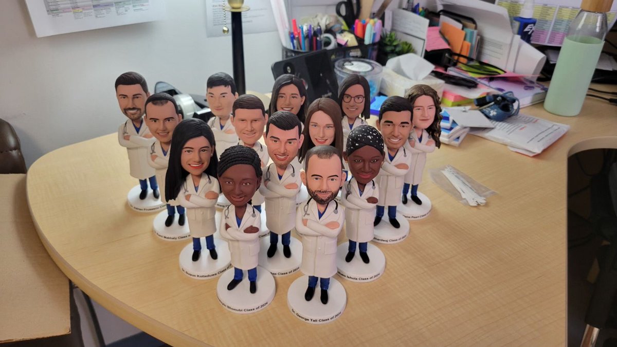 Eric Wooltorton (@drewooltorton) on Twitter photo Our graduating #familymedicine residents were all give a Bobblehead likeness to thank them for their exceptional care and service. I love the fun, creative teams we have in Family Medicine ! <a href="/uOttawaMed/">uOttawa | Faculté de médecine, Faculty of Medicine</a> <a href="/OttawaHospital/">The Ottawa Hospital</a> Our graduating #familymedicine residents were all give a Bobblehead likeness to thank them for their exceptional care and service. I love the fun, creative teams we have in Family Medicine ! <a href="/uOttawaMed/">uOttawa | Faculté de médecine, Faculty of Medicine</a> <a href="/OttawaHospital/">The Ottawa Hospital</a>