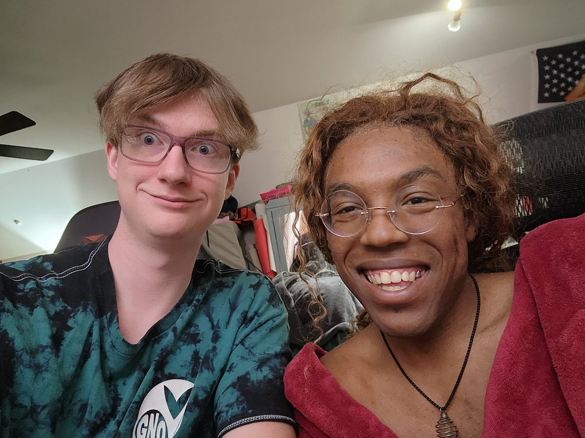 We're live now with Episode 2 of the King Bacon Podcast! 
We're gonna be talking about the PENIS!
twitch.tv/baconbro